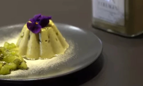 PEQUEÑOS GREEN FLANES CON COCO Y KIWI